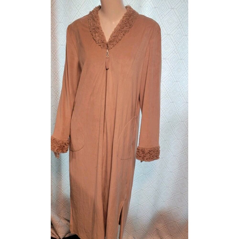Irelax Full Zip Camel Color Robe Faux Fur Trim Womans Sz. M Polyester Blend 2021